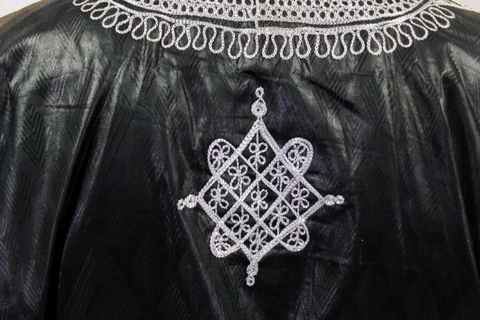 Men's Long Sleeve Dashiki Top With Silver Embroidery - Image 8