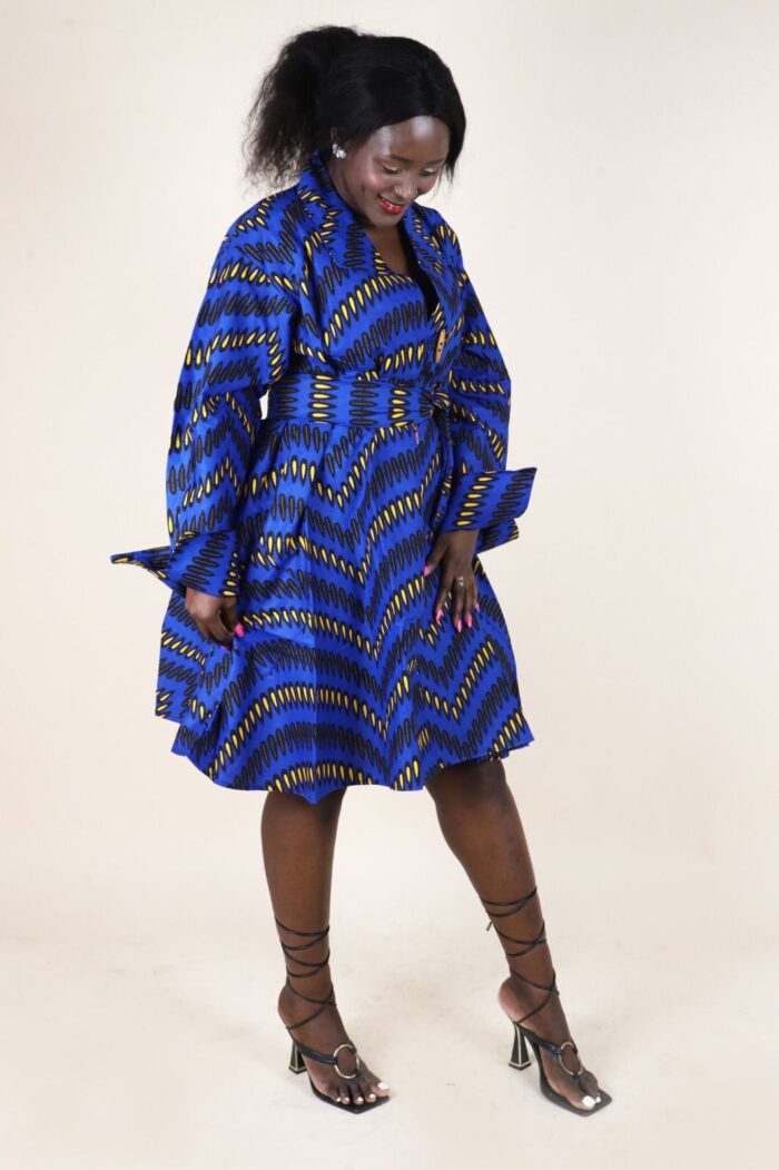 Elegant Smock Dress With Wooden Closures