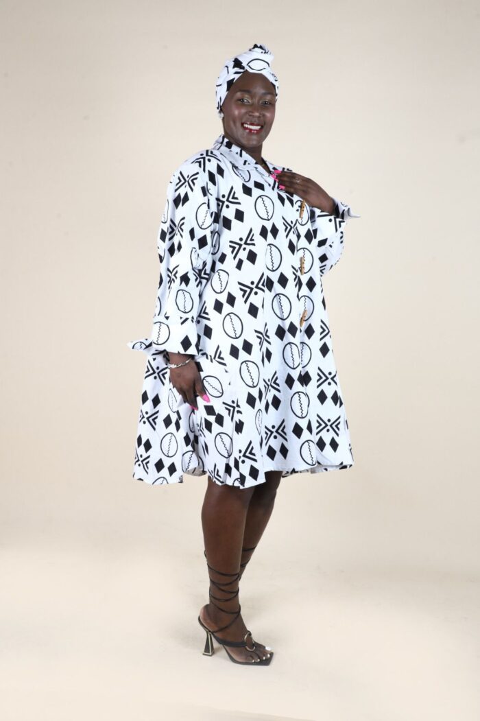 Elegant Smock Dress With Wooden Closures - Image 7